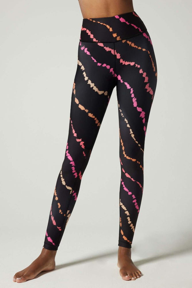 Wear It To Heart Aria Reversible Legging - Diagonal Tie Dye Black Multi - WITH New Arrivals